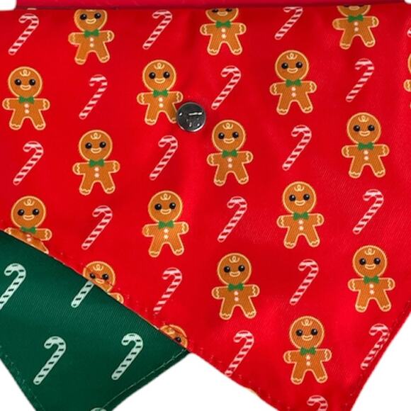 FuzzYard Christmas Candy Canes & Gingerbread Men Reversible Bandana Red Green - Picture 4 of 8